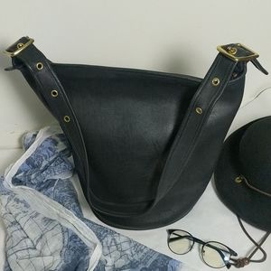 Leather bucket bag-
